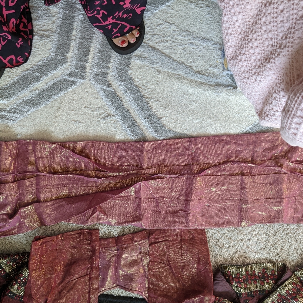 Indian saree - Picture 4 of 5